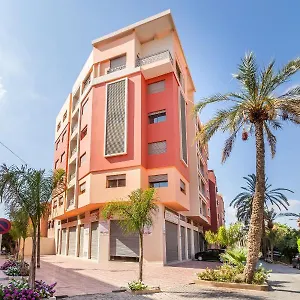 Hamza Apartahotel